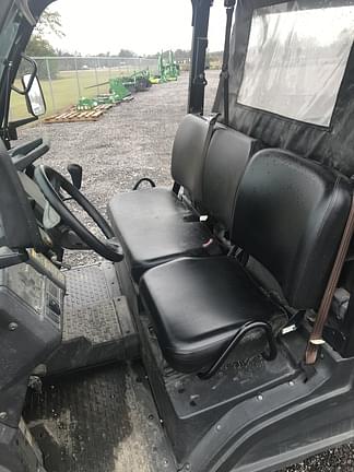 Image of John Deere XUV 835M equipment image 4