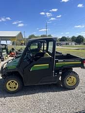 2019 John Deere XUV 835M Equipment Image0