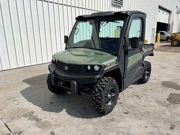 Image of John Deere XUV 835M equipment image 1