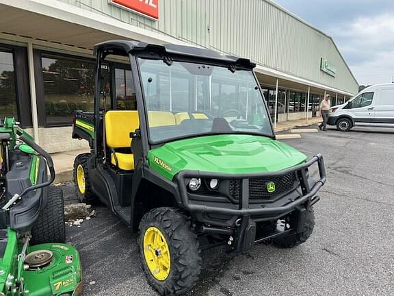 Image of John Deere XUV 835M equipment image 2