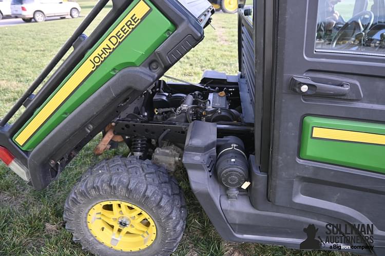 Main image John Deere XUV 835M 25