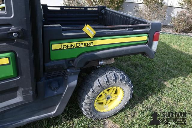 Thumbnail image John Deere XUV 835M 36