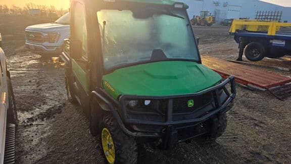 Image of John Deere XUV 835R equipment image 3