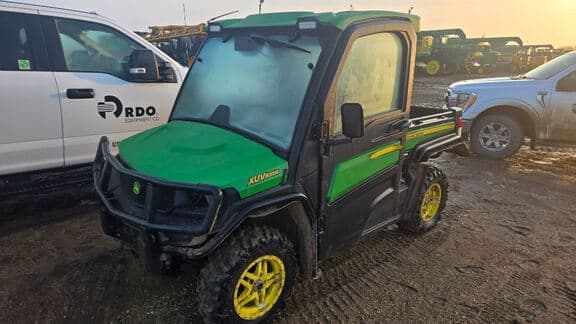 Image of John Deere XUV 835R Primary image