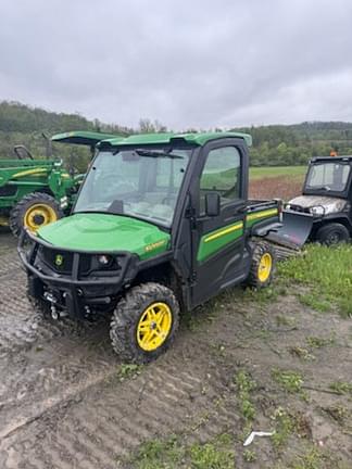 Image of John Deere XUV 835R equipment image 2