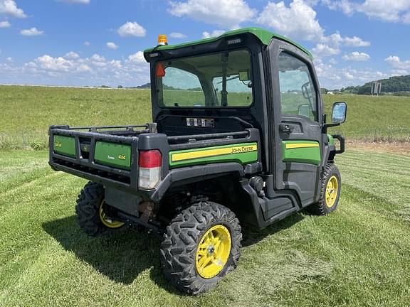 Image of John Deere XUV 835R equipment image 4