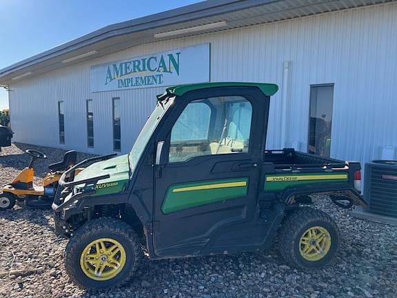 Image of John Deere XUV 835R equipment image 1