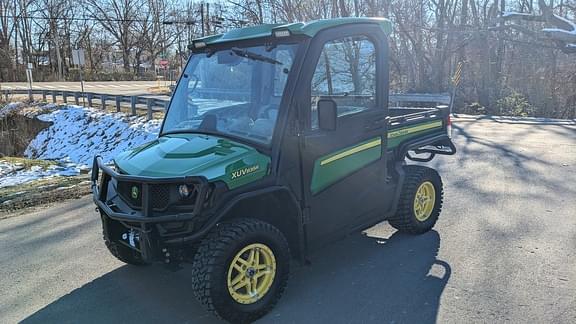 Image of John Deere XUV 835R equipment image 2