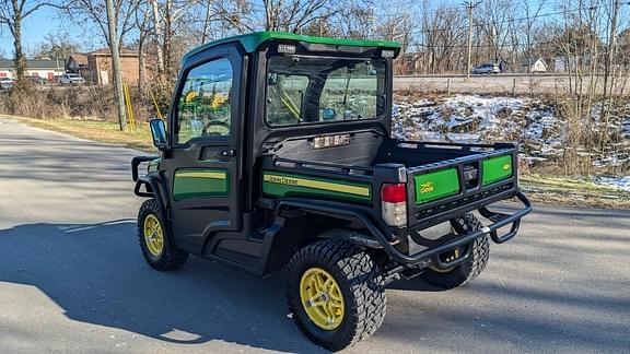 Image of John Deere XUV 835R equipment image 3