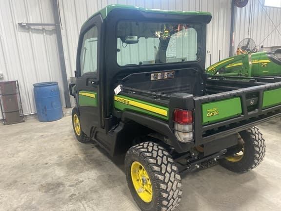 Image of John Deere XUV 835R equipment image 1
