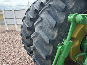 Main image John Deere 8370R 11