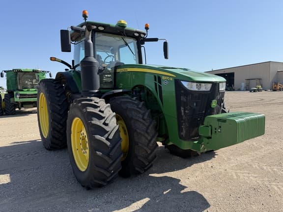 Image of John Deere 8370R equipment image 3