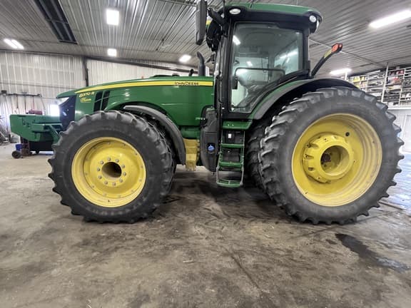 Image of John Deere 8370R equipment image 3