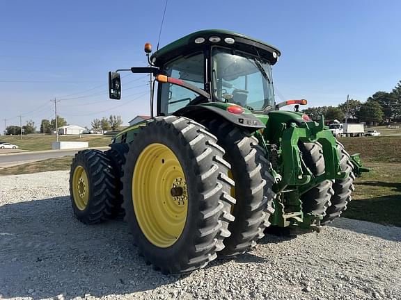 Image of John Deere 8370R equipment image 3