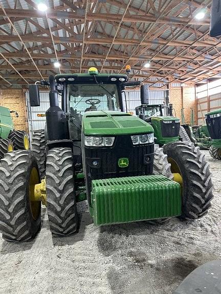 Image of John Deere 8370R equipment image 2