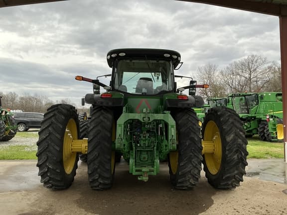 Image of John Deere 8370R equipment image 4