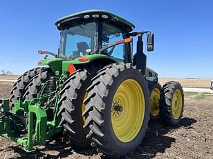 Main image John Deere 8370R 14