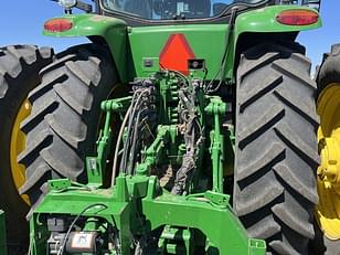 Main image John Deere 8370R 15