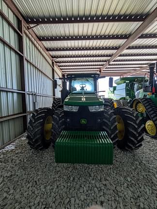 Image of John Deere 8370R equipment image 2