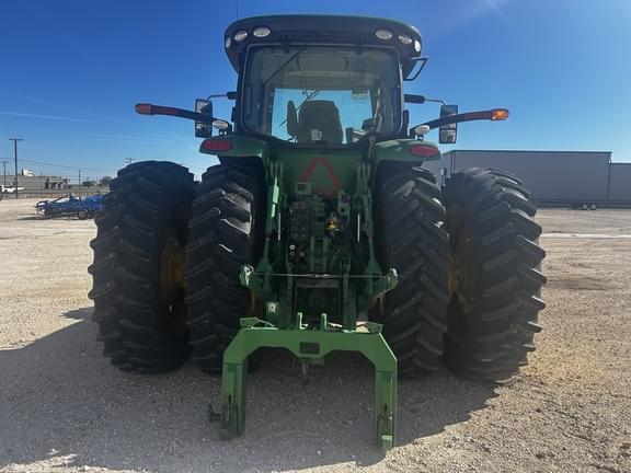 Image of John Deere 8370R equipment image 4