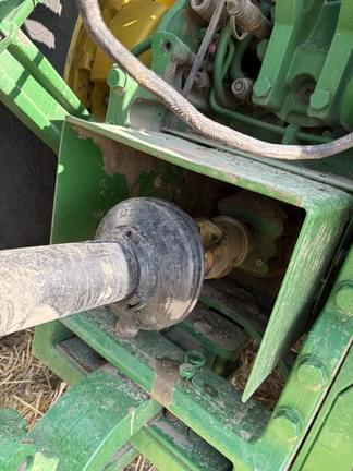 Image of John Deere 8370R equipment image 4