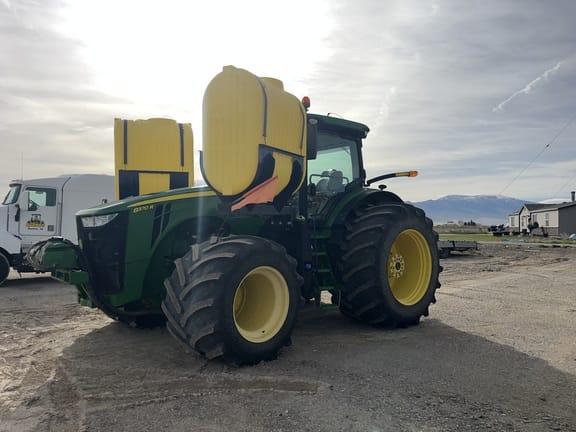 2019 John Deere 8370R Equipment Image0