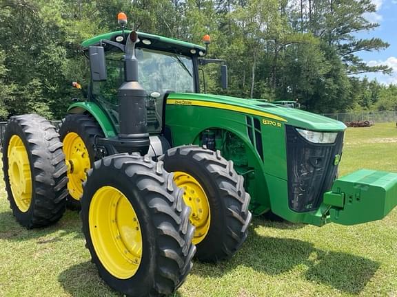 Image of John Deere 8370R equipment image 1