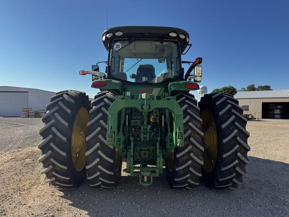 Image of John Deere 8370R equipment image 3