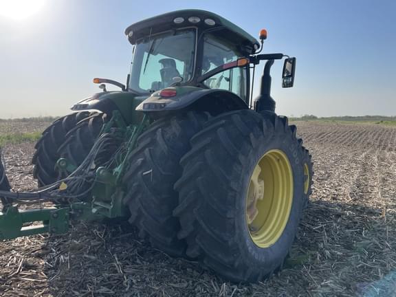Image of John Deere 8370R equipment image 3