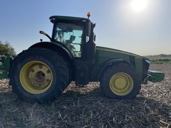 Image of John Deere 8370R equipment image 4