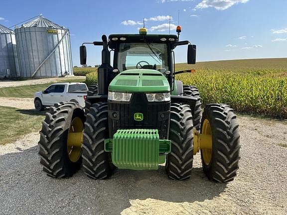 Image of John Deere 8370R equipment image 2