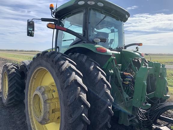 Image of John Deere 8370R equipment image 3