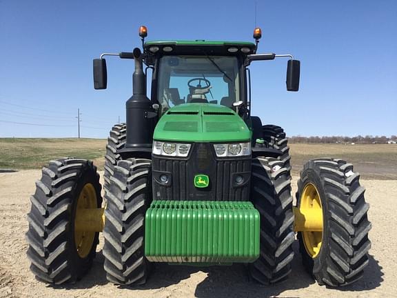 Image of John Deere 8370R equipment image 3