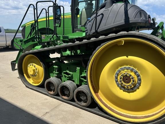 Image of John Deere 8370RT equipment image 3