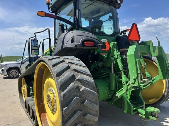 Image of John Deere 8370RT equipment image 2