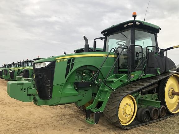 Image of John Deere 8370RT equipment image 2