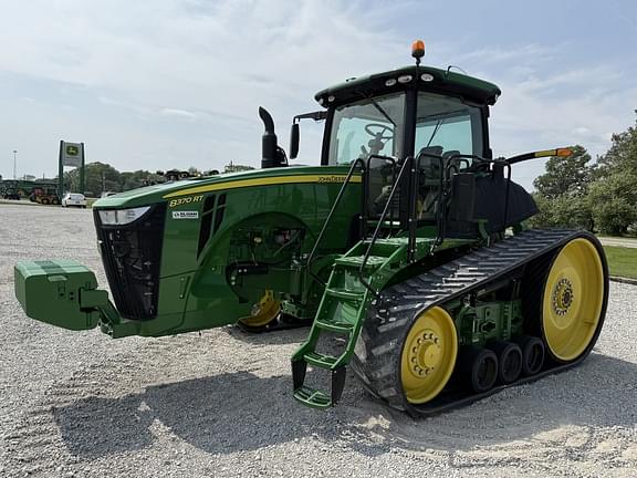 Image of John Deere 8370RT equipment image 3