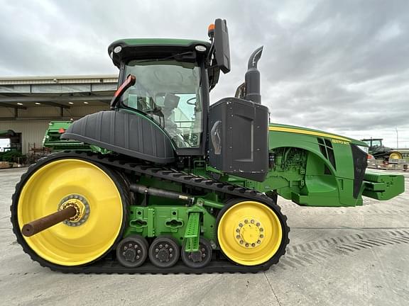 Image of John Deere 8370RT equipment image 1