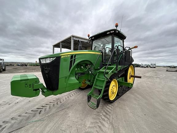 Image of John Deere 8370RT equipment image 2