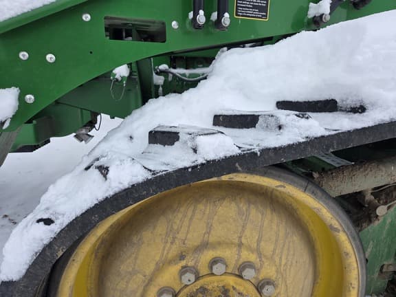 Image of John Deere 8370RT equipment image 4