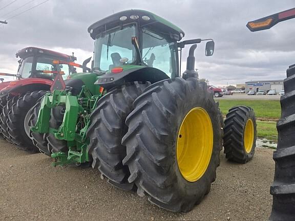 Image of John Deere 8400R equipment image 1