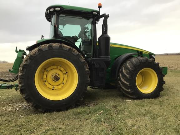 Image of John Deere 8400R equipment image 2