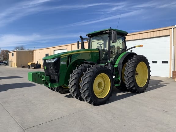 Main image John Deere 8400R