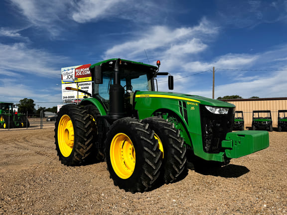 2019 John Deere 8400R Equipment Image0