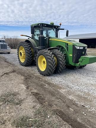 Image of John Deere 8400R equipment image 4