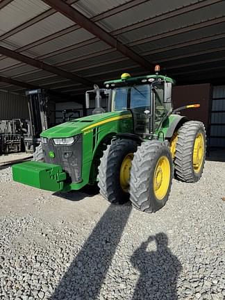 Image of John Deere 8400R equipment image 1