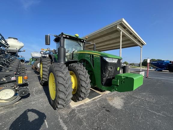 Image of John Deere 8400R equipment image 3