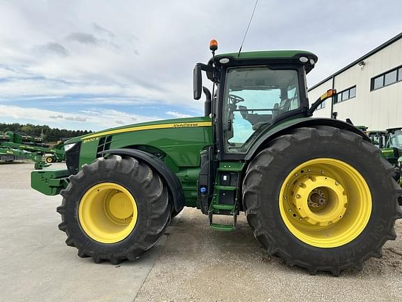 Image of John Deere 8400R equipment image 3