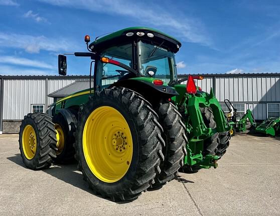 Image of John Deere 8400R equipment image 3