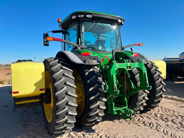 Image of John Deere 8400R equipment image 4